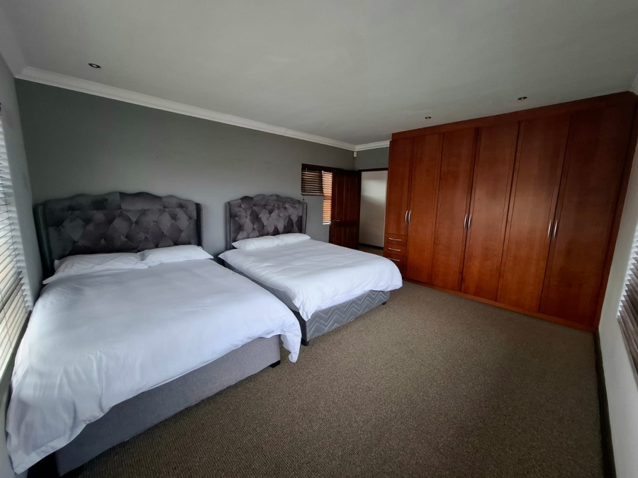 4 Bedroom Property for Sale in Haasendal Western Cape